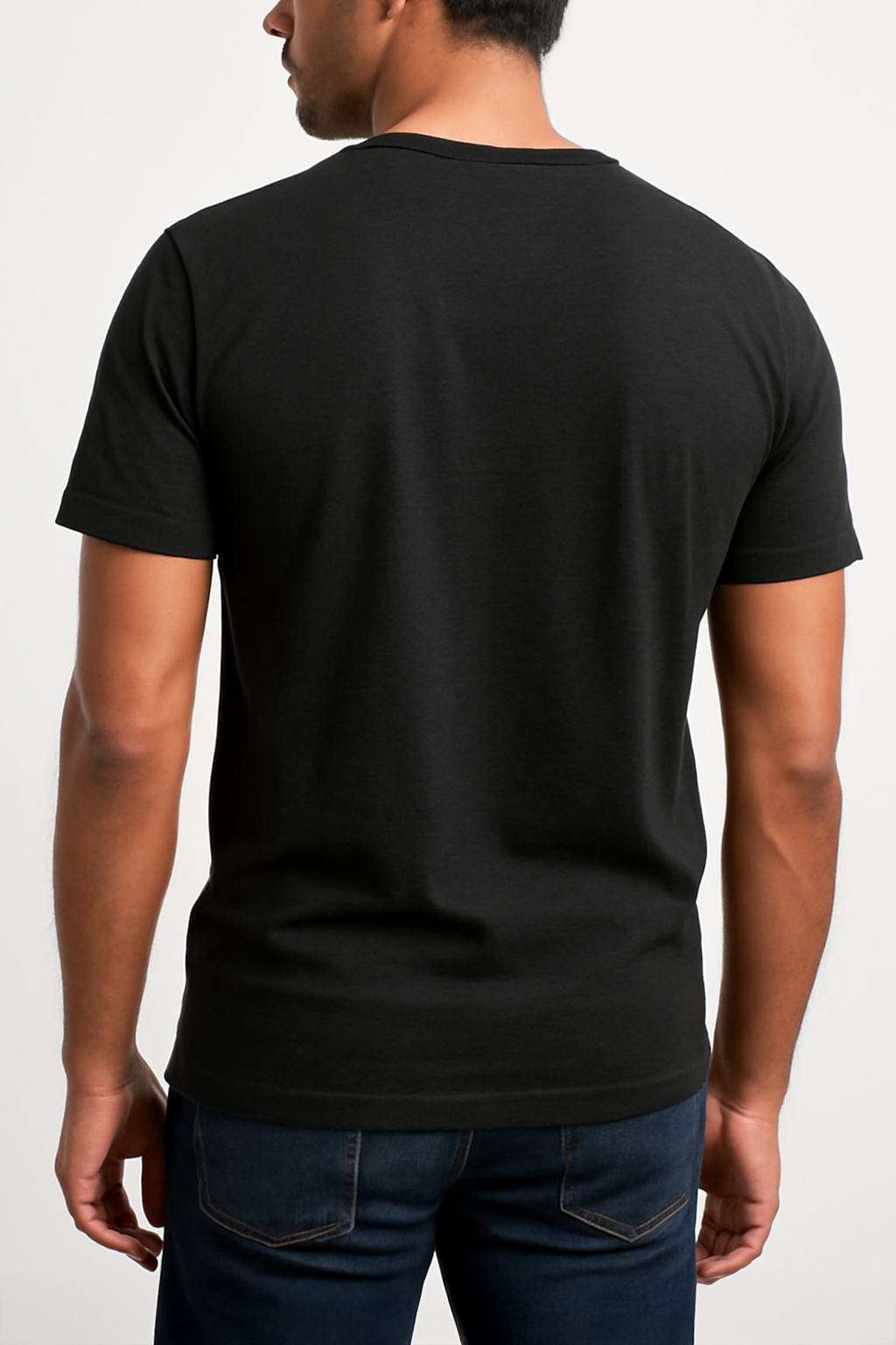 Core Black – Regular Fit Tee