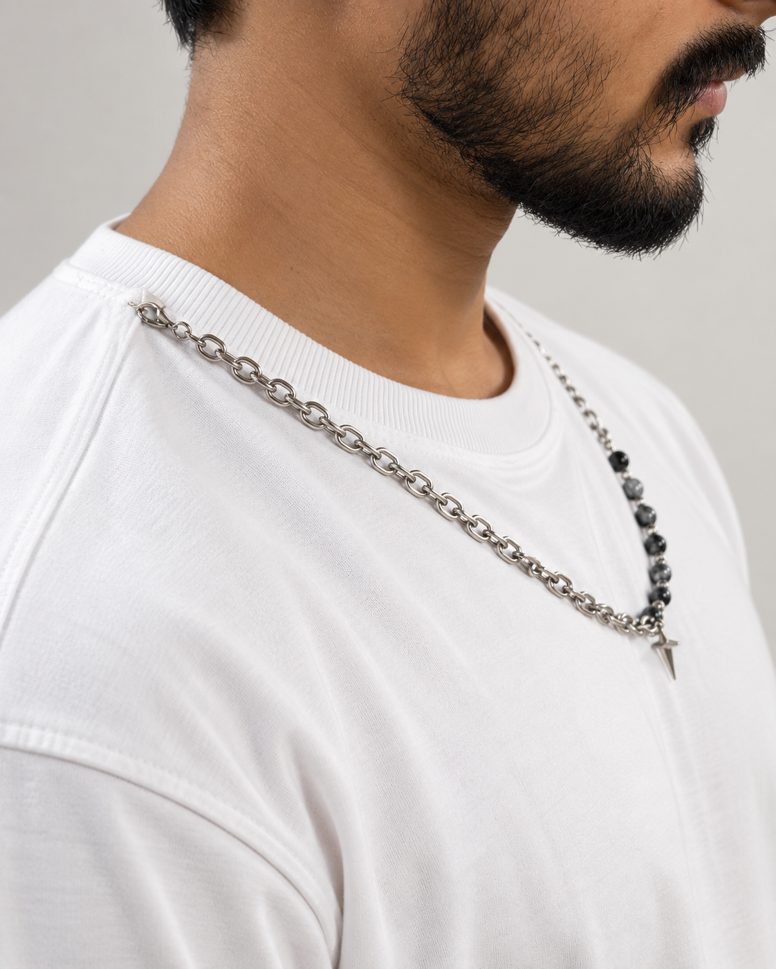 ALAGRAAG WHITE OVERSIZED TEE WITH CHAIN